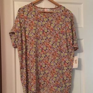 Lularoe top